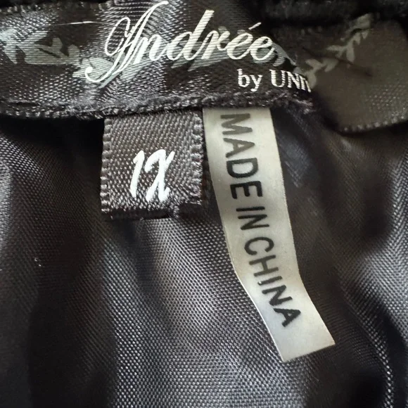 ANDREE BY UNIT Black and Pink A-Line Skirt, 1X - Picture 3 of 4